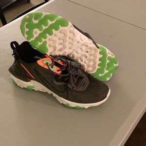 NIKE REACT VISION WORLDWIDE 10.5